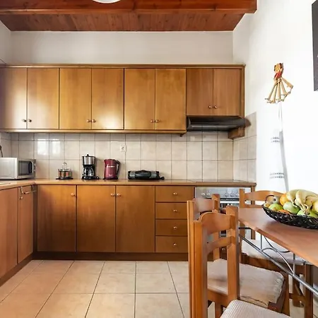Lovely Maisonette In The Village Appartement