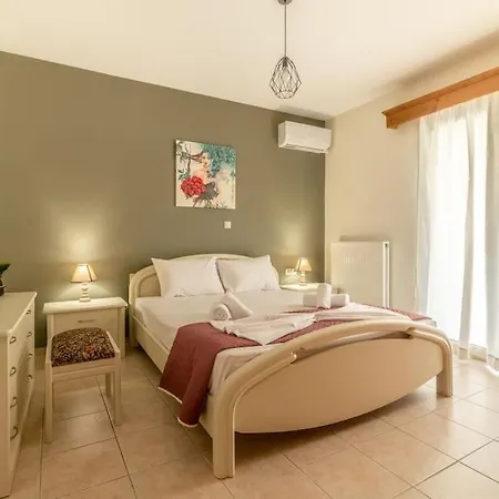 Lovely Maisonette In The Village *