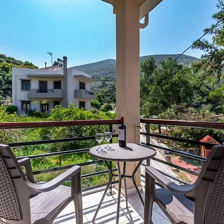 Lovely Maisonette In The Village Appartement