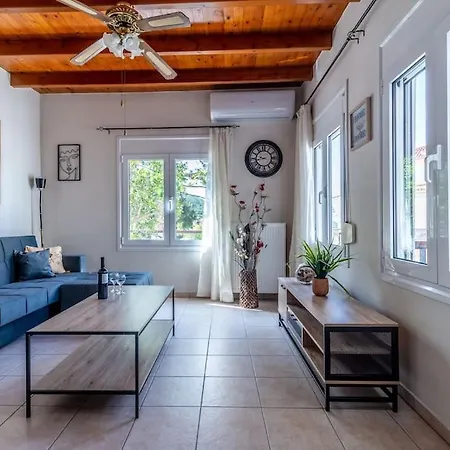 Lovely Maisonette In The Village * Márathos